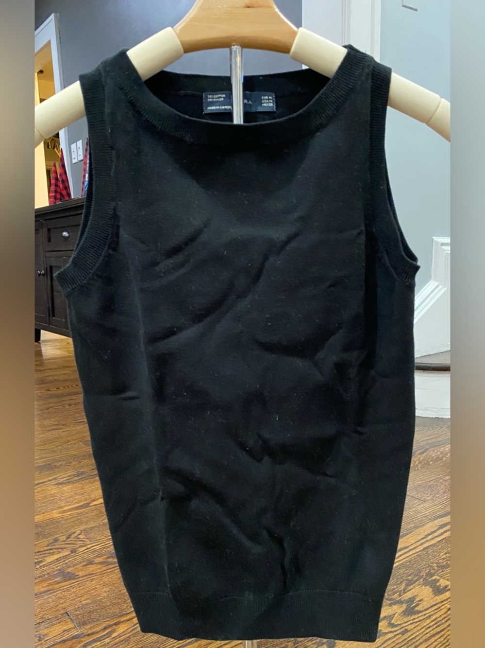 Zara- Black Sleeveless Knit Vest
